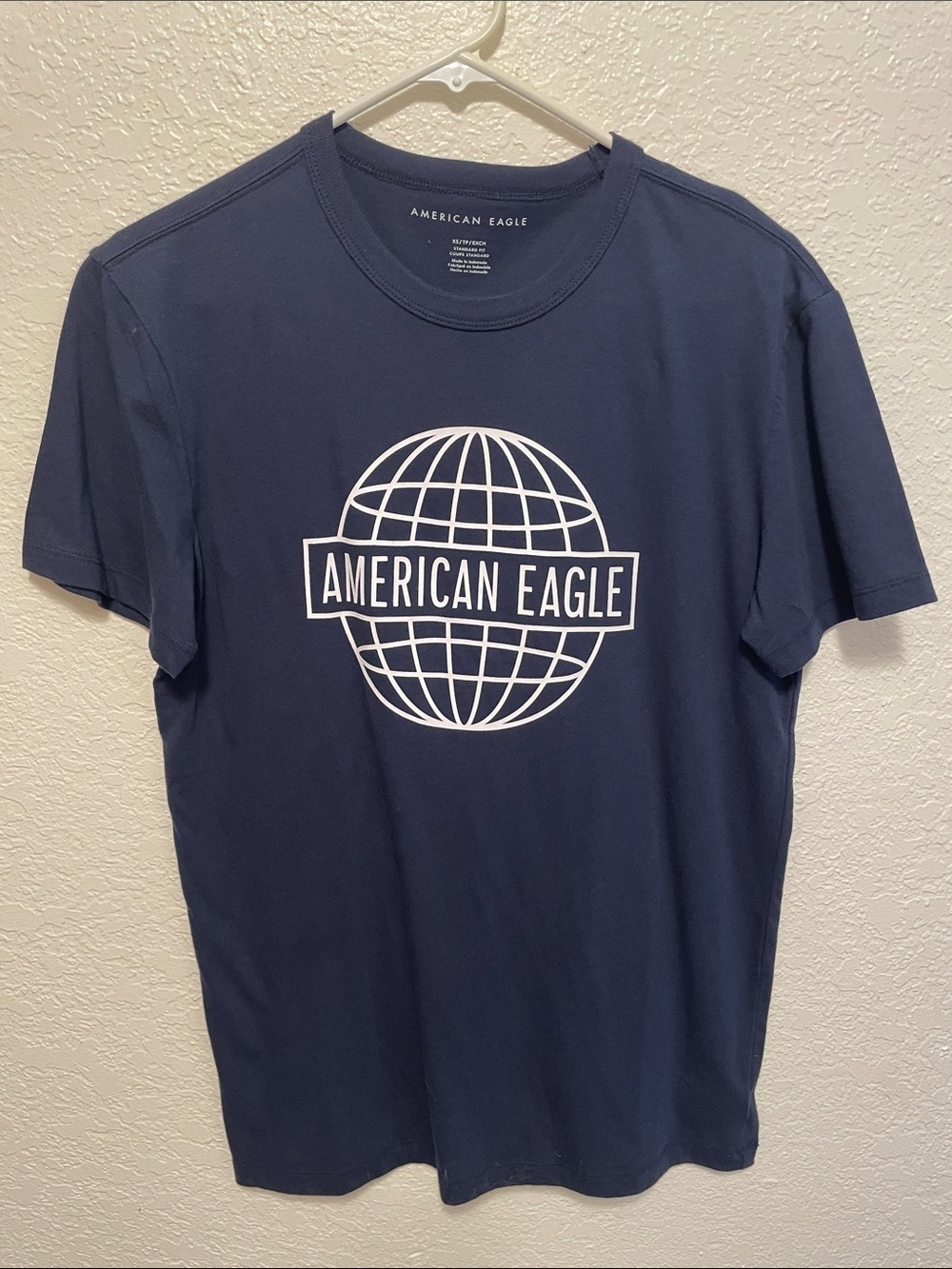 American Eagle tee